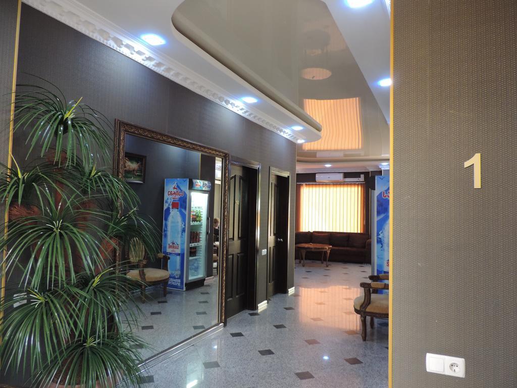 Begi Hotel Тбилиси Экстерьер фото