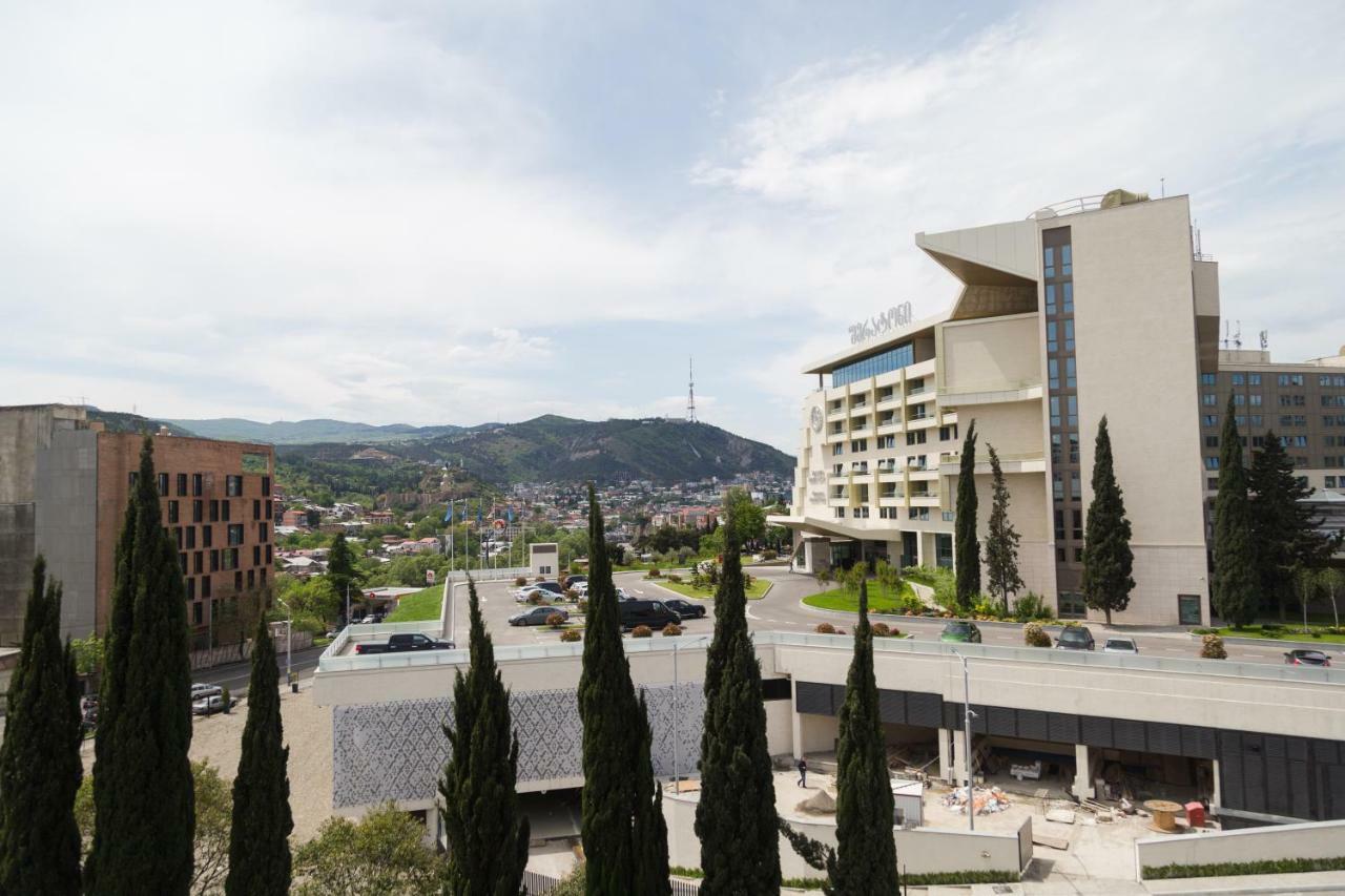 Begi Hotel Тбилиси Экстерьер фото