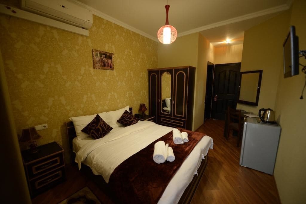 Begi Hotel Тбилиси Экстерьер фото