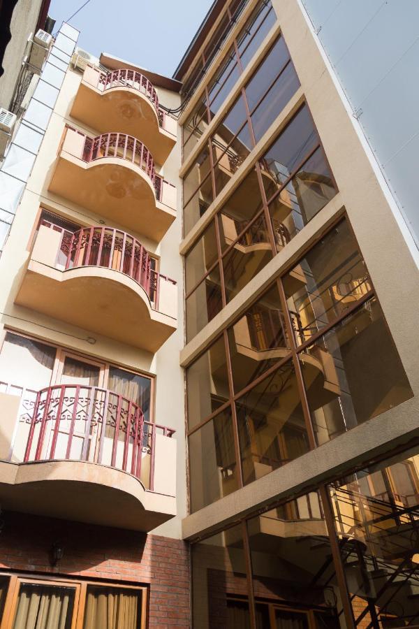 Begi Hotel Тбилиси Экстерьер фото